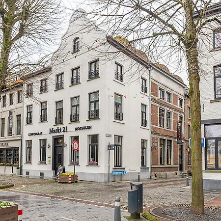 Guesthouses By Hotel Van Eyck มาเซค ภายนอก รูปภาพ