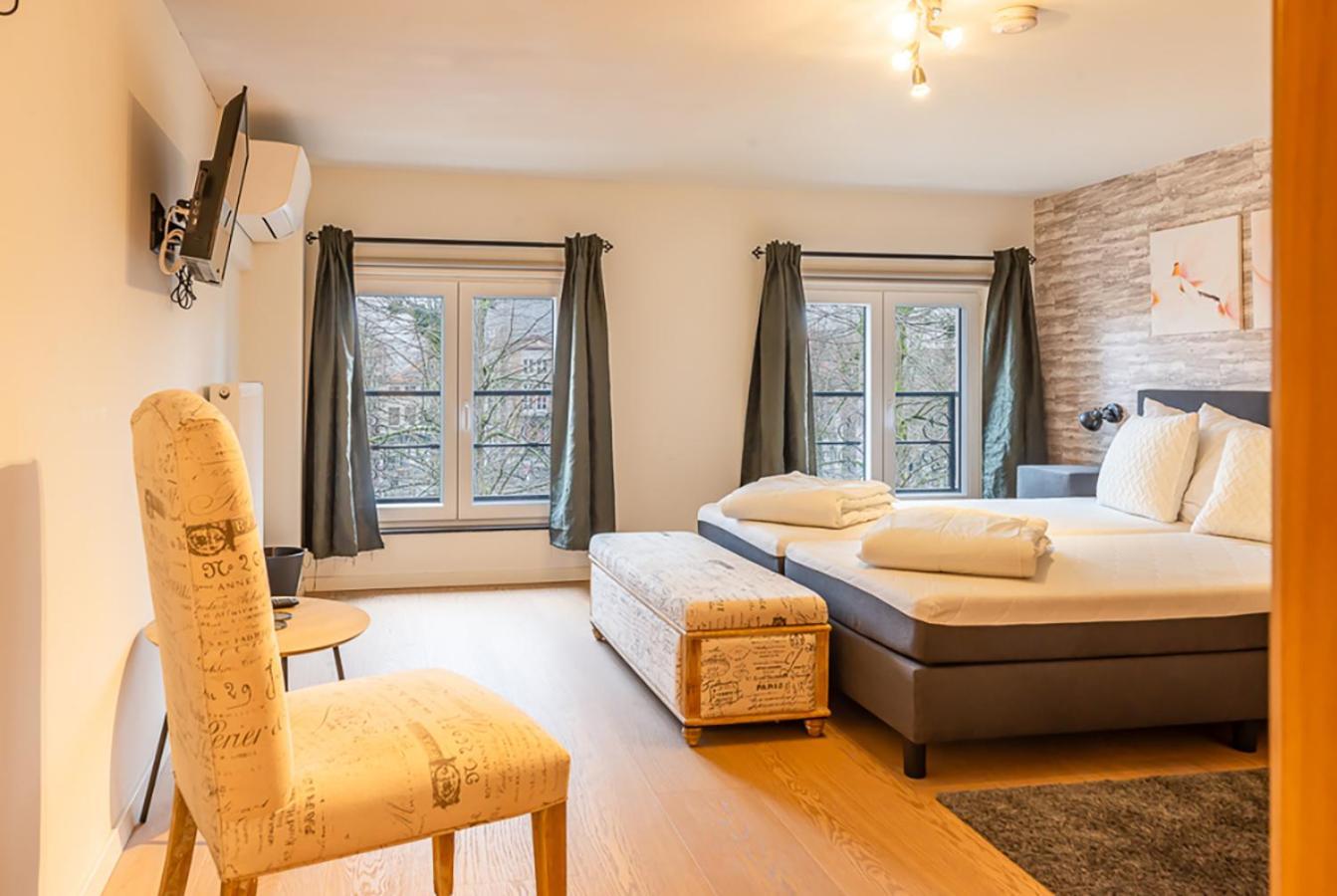 Guesthouses By Hotel Van Eyck มาเซค ภายนอก รูปภาพ